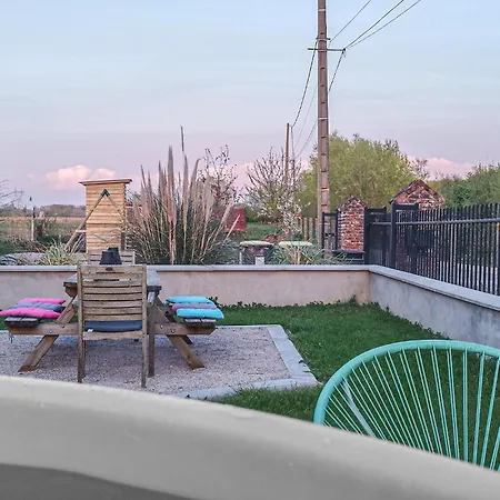 Bain Nordique Et Riviere Holiday home *